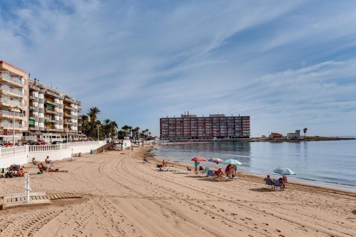 Nice Apartment With Terrace On The Los Locos Beach Torrevieja Exteriör bild
