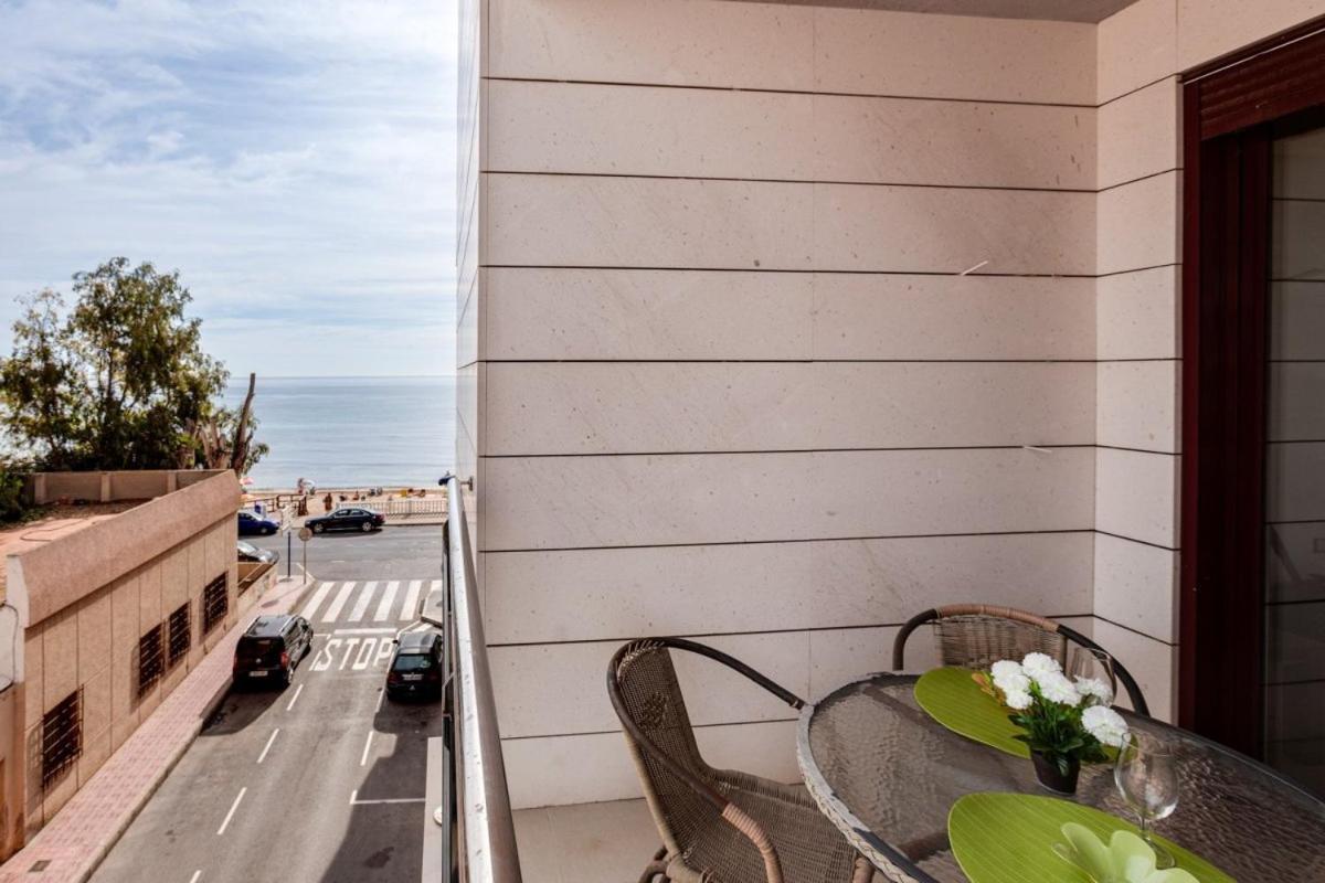 Nice Apartment With Terrace On The Los Locos Beach Torrevieja Exteriör bild